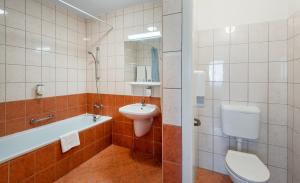 Kúpeľňa v ubytovaní Hunguest Hotel Freya