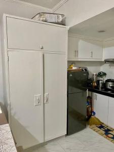 Kitchen o kitchenette sa Studio type with Free Parking