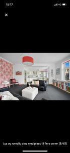 Afbeelding uit fotogalerij van Stor leilighet i hjerte av Voss in Vossevangen