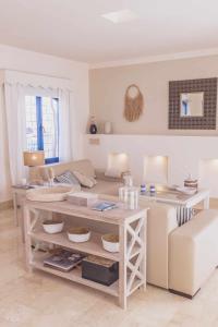 Posedenie v ubytovaní Villa Tiguaro Piscina Climat Jacuzzy AC Villa 9 12