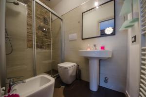 Koupelna v ubytování B&B Le Streghe + 21 fotografií