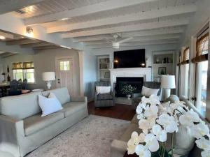 Galeriebild der Unterkunft Write on the Bay, a Waterfront Retreat in Coastal Alabama in Fairhope + 16 Fotos
