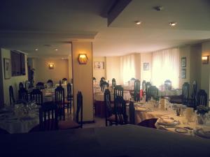 Ресторан / й інші заклади харчування у Hotel La Brañina