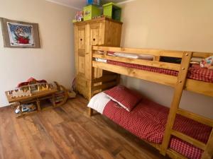 Fotografia z galérie ubytovania Appartement 6 pers - Terrasse - Parking - Animaux acceptés - FR-1-445-184 v destinácii Montgenèvre