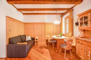 Posezení v ubytování Pausahof - Apartment Abendsonne