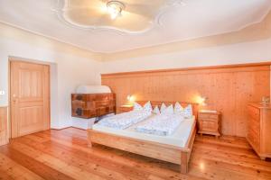 Postel nebo postele na pokoji v ubytování Pausahof - Apartment Abendsonne