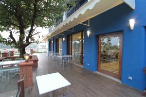 Balkón nebo terasa v ubytování Acron Waterfront Resort