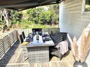 A restaurant or other place to eat at Holiday home HALMSTAD VI