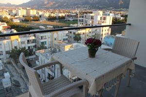 Балкон или терраса в Okman Homes