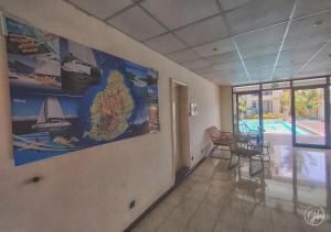 Piscina di Grand Bay Suites o nelle vicinanze