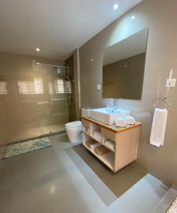 Koupelna v ubytování Lea Spa Hotel