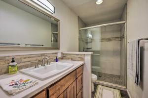 Ένα μπάνιο στο Pagosa Springs Condo Near Springs and Trails! +24 φωτογραφίες