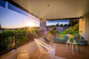Balkón alebo terasa v ubytovaní MARBELLA BANUS SUITES - Jardines del Príncipe Golden Mile