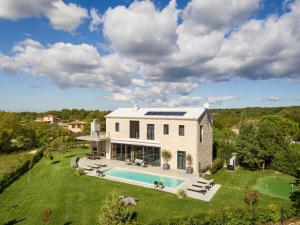 Bazén v ubytovaní Valens Residence alebo v jeho blízkosti