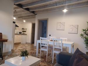 A seating area at Apartamentos El Llanin