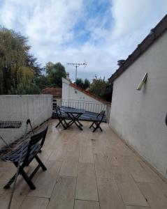 Balkón alebo terasa v ubytovaní Appart95 Saint-Brice CDG France