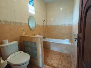 Koupelna v ubytování Warji House 2 Bisma