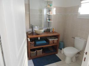 Ένα μπάνιο στο Côte Est Pancheraccia Chambre Petit déjeuner