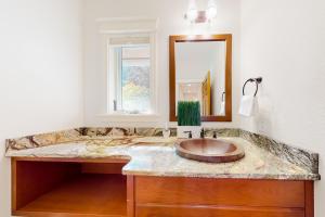 ห้องน้ำของ Whatcom By The Water