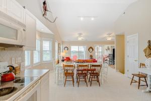 Φωτογραφία από το άλμπουμ του Pinellas Pair σε North Topsail Beach
