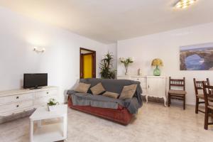 Posedenie v ubytovaní YourHouse Casa Suiza
