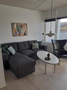 Galeriebild der Unterkunft Henne Strand. Ferielejlighed 200m fra Vesterhavet in Henne Strand