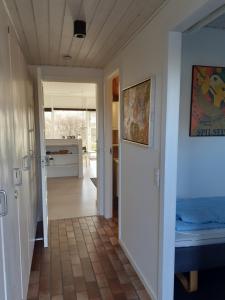 Galeriebild der Unterkunft Henne Strand. Ferielejlighed 200m fra Vesterhavet in Henne Strand