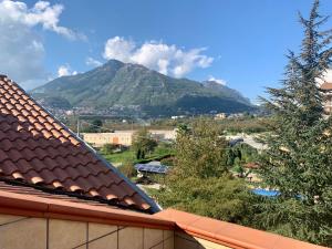 a view of a mountain from the roof of a house at La dimora di Mara in Mercogliano