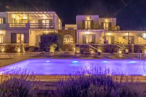 A piscina localizada em Sea Wind Villas and Suites ou nos arredores
