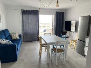 Kuchnia lub aneks kuchenny w obiekcie Duplex RiAnna