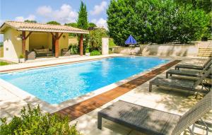 Πισίνα στο ή κοντά στο Lovely Home In St Aubin De Cadelech