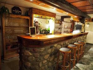 Лаундж или бар в Hôtel Le Monte Pente +16 фотографий