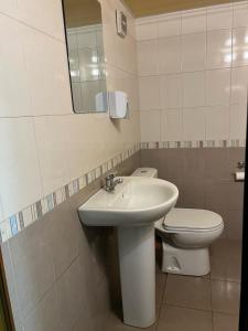 Ванна кімната в ENIGMA HOSTEL