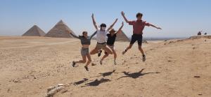 Ospiti di Aton pyramids view guest house