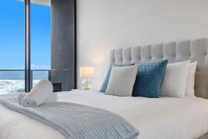 Letto o letti in una camera di Sub Penthouse Oracle 46th floor - GC Getaways