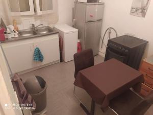 Zdjęcie z galerii obiektu logement entier situé à côté de la gare de Versailles chantier w Wersalu +6 zdjęć