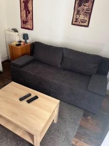 Zdjęcie z galerii obiektu logement entier situé à côté de la gare de Versailles chantier w Wersalu