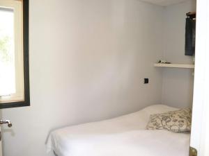 Postel nebo postele na pokoji v ubytování Holiday home SIMLÅNGSDALEN V