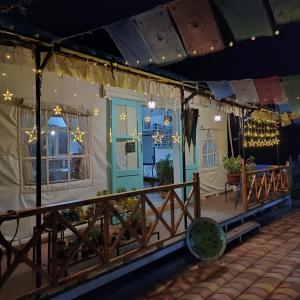 奈尼塔尔Moksham Himalayan Campsite Pangot的相册照片