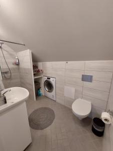 Ванная комната в Navi Apartment