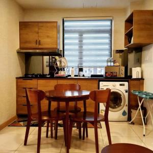 Dapur atau dapur kecil di Abe Studio Home Timurbay Seafront