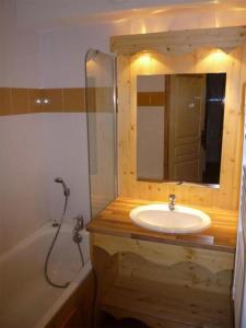 Koupelna v ubytování Au ski avec spa plus grand domaine d’Europe