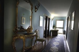 Foto da galeria de Hotel Nastro Azzurro em Monguzzo 