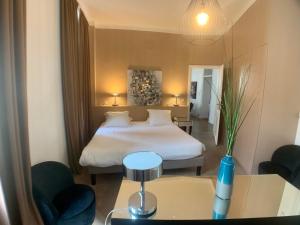 Zdjęcie z galerii obiektu Appartement rue Jean Riouffe à Cannes w Cannes