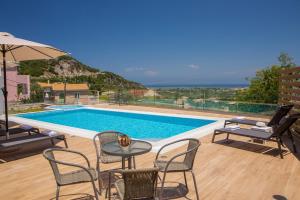 Φωτογραφία από το άλμπουμ του Sea n' Smile στην Απόλπαινα