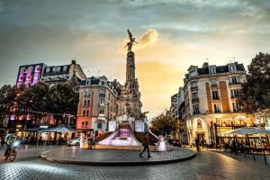 Fotografia z galérie ubytovania l'Hôtel des Ventes Reims Chativesle v destinácii Reims