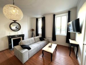 Fotografia z galérie ubytovania l'Hôtel des Ventes Reims Chativesle v destinácii Reims