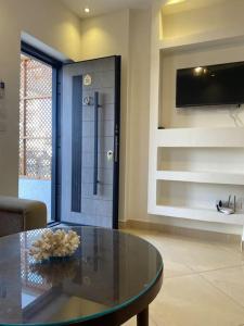 Fotografie z fotogalerie ubytování Cosy Studio on the First Floor with lovely Terrace and Personal Garden Area, Pool View and Free Beach Access in Sharm Hills Resort v destinaci Sharm El Sheikh