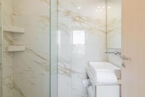 Kúpeľňa v ubytovaní Spartakos Luxury Villa 4 + 22 fotografií