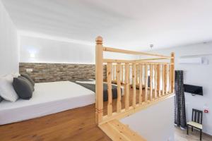 Posteľ alebo postele v izbe v ubytovaní Vlycha Beach Apartments